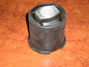 1x uloženie zadná náprava BMW E39 len pre limuzíny