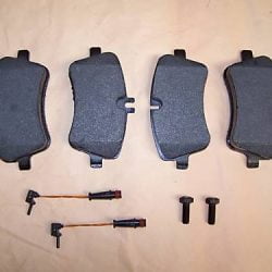 1 sada brzdové platničky Mercedes W203 S203 predná náprava