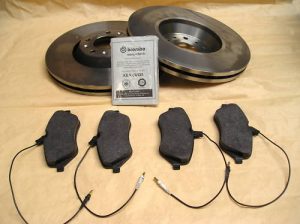 Brzdná sada s Brembo kotúčmi predná náprava Citröen C5 od roku výroby: 02.08