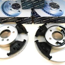 Brzdové kotúče 310 mm + platničky + snímač predná náprava BMW E60 + E61 520i-525er