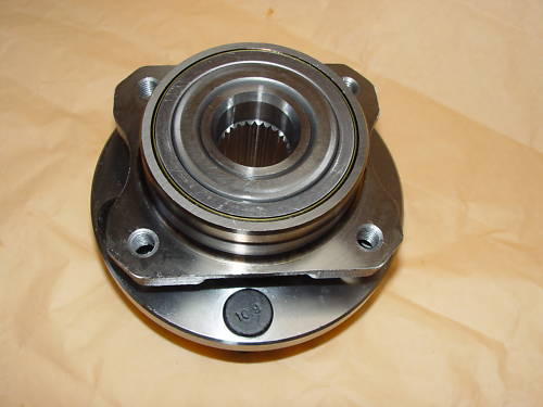 Ložisko kola přední s nábojem 16 kola Voyager RG od rv 01