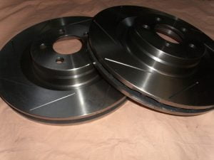 Brzdové kotúče so zárezmi predná náprava Chrysler 300C SRT8