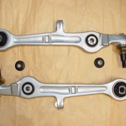 2x rameno přední spodní Audi A4 od roku výroby: 11.2000