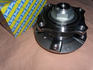 1 ložisko kolesa sada predné BMW E39