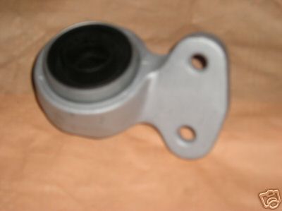 1x držiak ramena (silenblok) BMW všetky E46 predná náprava