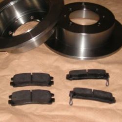 Brzdná sada zadná Mitsubishi Galant 14"