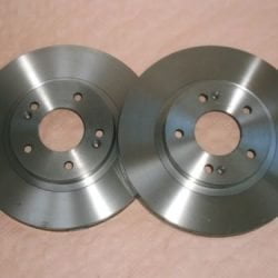 2x brzdové kotúče predné Kia Sportage od r.v. 09.2004