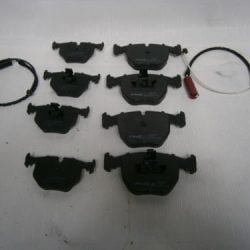 2x brzdové platničky komplet BMW E38 len 740i