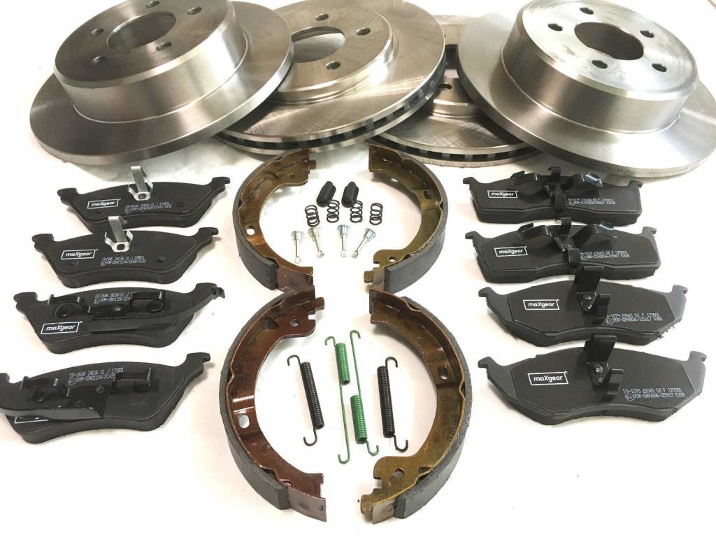 Brzdná sada predná + zadná komplet CHRYSLER Voyager r.v. 1996-2000