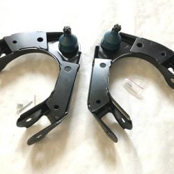 2x rameno horné predné Chrysler Stratus / Cabrio / Sebring