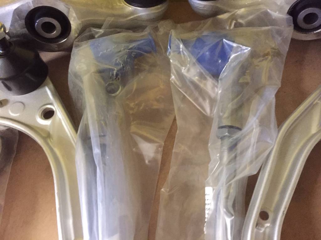 Veľká sada ramien predná náprava Audi Q7, VW Touareg, Porsche Cayenne