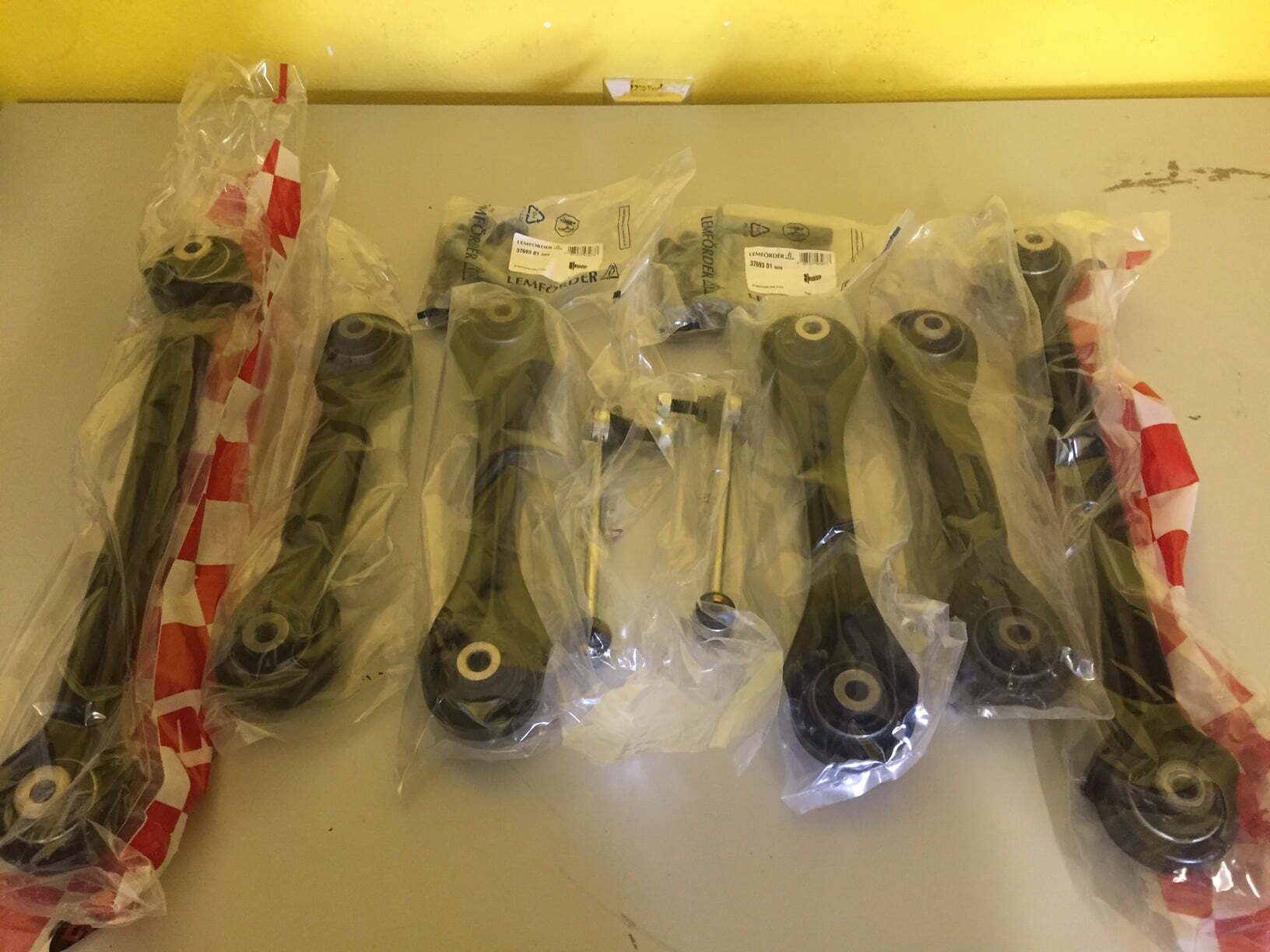 Veľká sada ramien zadná náprava BMW 1er E81, E87, BMW 3er E90 E91 E92 E93 X1