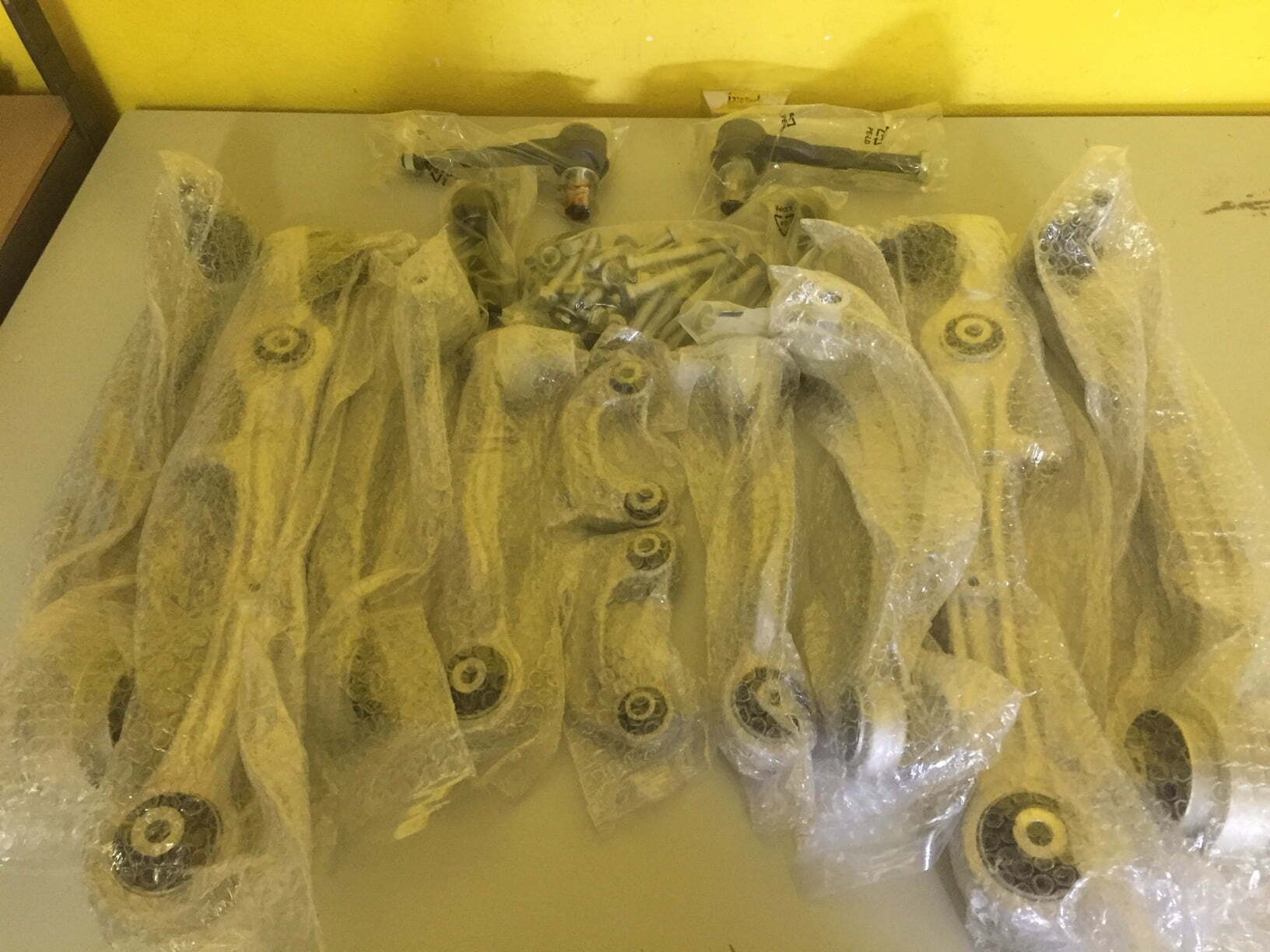 Veľká sada ramien predná náprava AUDI A8 D3 4E_ + VW PHAETON 3D_