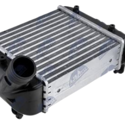 Intercooler, chladič plniaceho vzduchu AUDI A6 ALLROAD C6 (06-11) 2.7 TDI