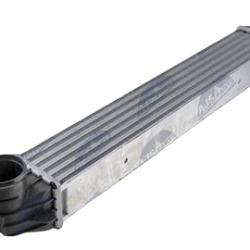 Intercooler, chladič plniaceho vzduchu MINI CLUBMAN (R55) (06-) COOPER S 1.6 TURBO, CONVERTIBLE (R57) (06-) COOPER S 1.6 TURBO, COUPE (R58) (06-) COOPER S 1.6 TURBO, MINI (R56) (06-) COOPER S 1.6 TURBO