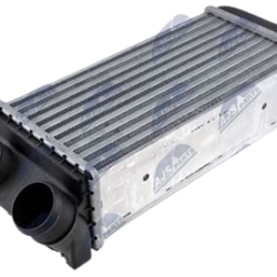 Intercooler, chladič plniaceho vzduchu PEUGEOT 206 (98-) 1.6 HDI