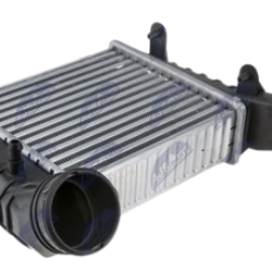 Intercooler, chladič plniaceho vzduchu SKODA SUPERB I (3U) (02-) 1.9 TDI, VW PASSAT B5.5 (3B3, 3B6) (00-) 1.9 TDI