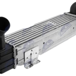 Intercooler, chladič plniaceho vzduchu KIA SORENTO I (BL) (02-) 2.5 CRDI (MAN/AUT, AC +/-, DIESEL)