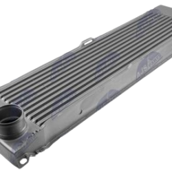 Intercooler, chladič plniaceho vzduchu MERCEDES-BENZ C-CLASS W 203 (00-) C 160, CLK-CLASS W 209 (02-) CLK 200 CGI, SLK-CLASS W 171 (04-) SLK 200 KOMPRESSOR
