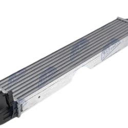 Intercooler, chladič plniaceho vzduchu MERCEDES-BENZ C-CLASS W 203 (00-) C 160, CLK-CLASS W 209 (02-) CLK 200 CGI, SLK-CLASS W 171 (04-) SLK 200 KOMPRESSOR