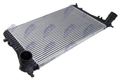 Intercooler, chladič plniaceho vzduchu SEAT ALHAMBRA (710) (10-) 1.4 TSI, VW PASSAT CC (358) (11-) 1.4 TSI, PASSAT B6 (3C2, 3C5) (05-) 1.6 TDI, PASSAT CC (357) (08-) 1.4 TSI, SHARAN (7N) (10-) 1.4 TSI, TIGUAN (5N) (07-) 2.0 TDI