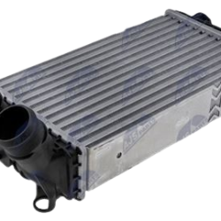 Intercooler, chladič plniaceho vzduchu OPEL CORSA F (19-) 1.2 1.5, MOKKA (20-) 1.2, PEUGEOT 2008 II (19-) 1.2, 208 II (19-) 1.2