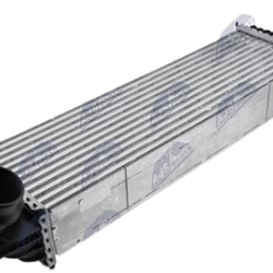 Intercooler, chladič plniaceho vzduchu BMW 5 (F10) 11-16, 5 GRAND TOURISMO (F07) 12-17, 6 GRAN COUPE (F06) 12-18