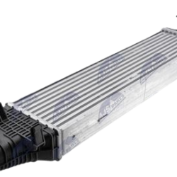 Intercooler, chladič plniaceho vzduchu MERCEDES-BENZ C-CLASS W 204 (07-) C 180, E-CLASS W 212 (09-) E 220 CDI, GLK X 204 (08-) GLK 200, CLS-CLASS W 218 (10-) CLS 250, SLK-CLASS W 172 (11-) SLK 250 CDI