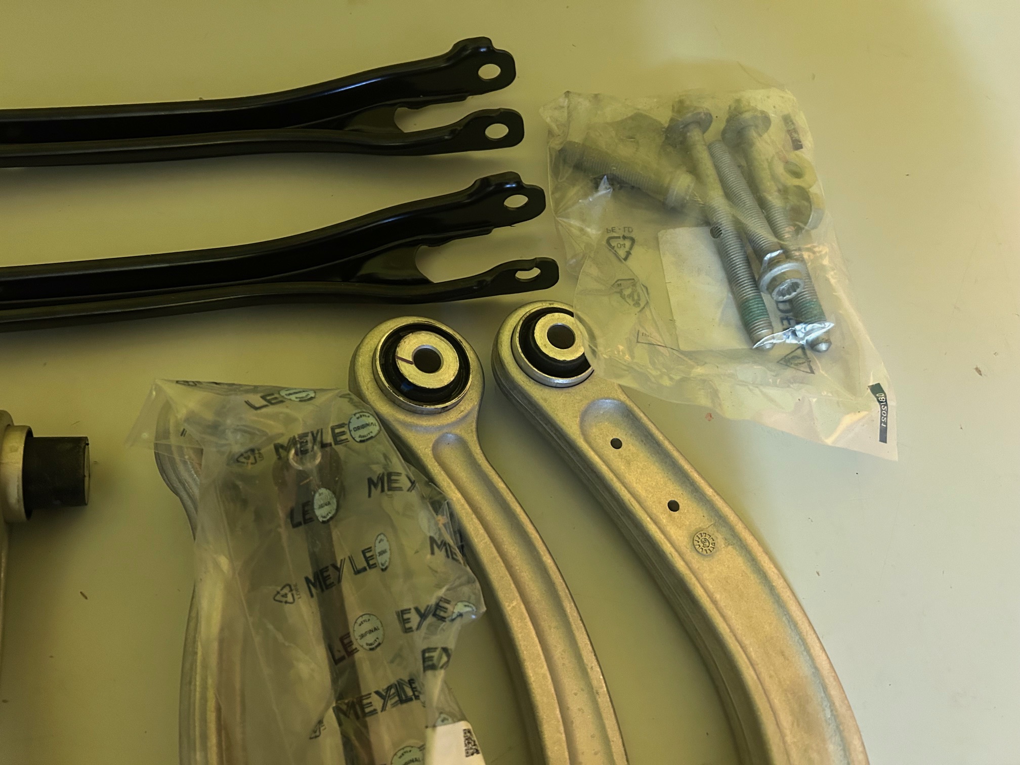 Veľká sada ramien zadná náprava MEYLE HD Mercedes C W204, W205, E W212, W213