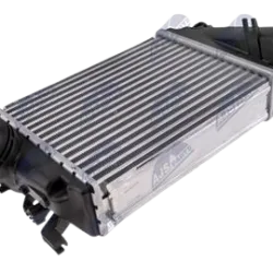 Intercooler, chladič plniaceho vzduchu NISSAN QASHQAI II 1.5 DCI 13-, X-TRAIL III 1.6 15-, RENAULT MEGANE IV 1.5 16-