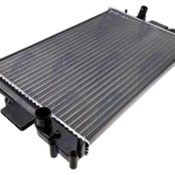 Chladič motora IVECO DAILY(29L) 2.3 TD /650x455X34/