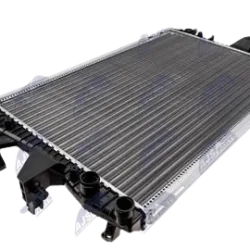 Chladič motora VW TRANSPORTER T5 1.9TDI, 2.0 03- /710x470x32/