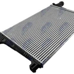 Intercooler, chladič plniaceho vzduchu AUDI Q7 3.0D 15-