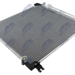 Kondenzátor, chladič klimatizácie TOYOTA HILUX VIII 2.4D 15-, (20-) 2.8TD 20-